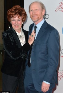 Ron Howard and his “Happy Days” mom, Marion Ross, reunited at the TV Hall of Fame ceremony.